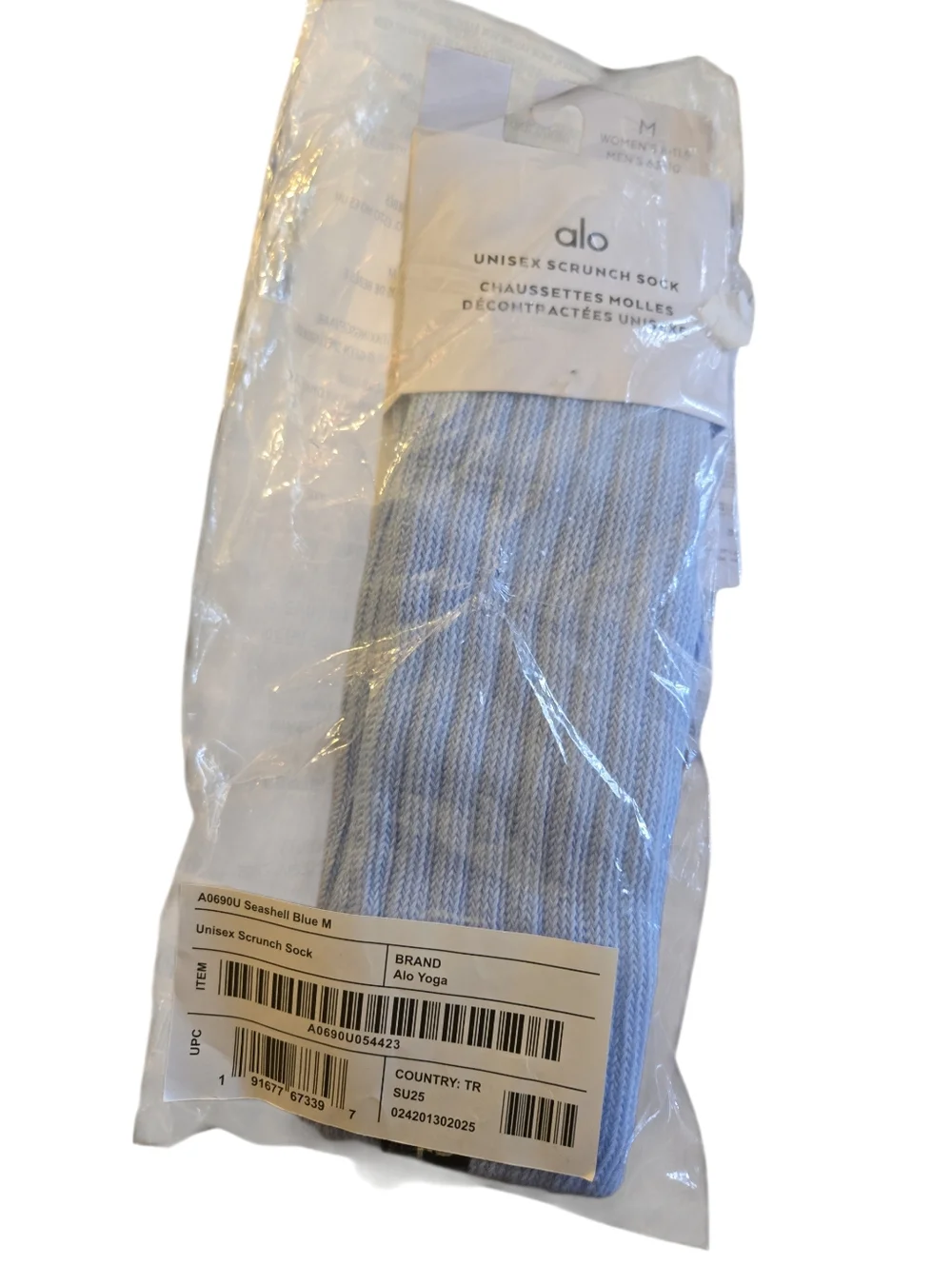 NWT ALO Yoga Unisex Ribbed Scrunch Socks in Seashell Blue Medium